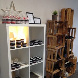 WohnmobilPark-Saar LuxusGut-Regal 2